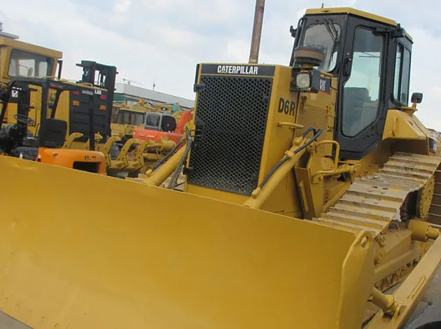 CAT D6R