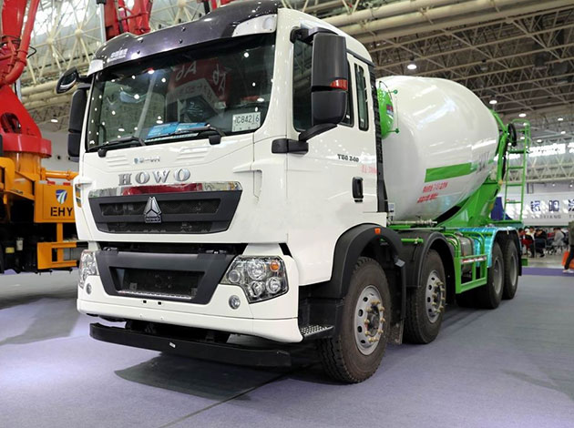 Sinotruk Howo 7.5m3 Mixer Truck