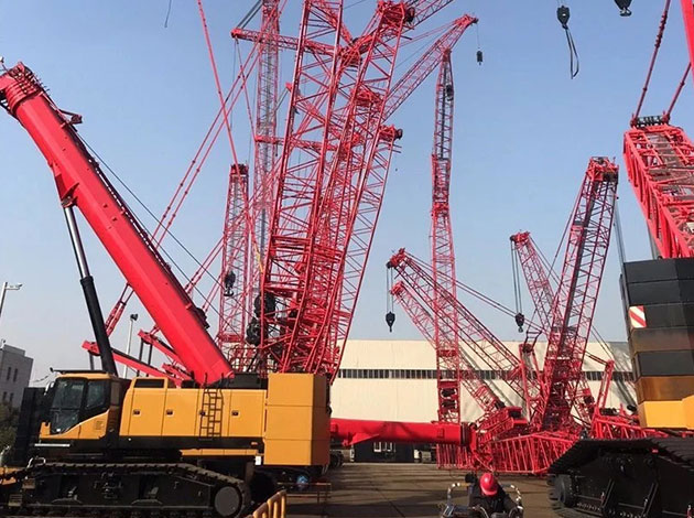 320T Lattice Boom Crawler Crane