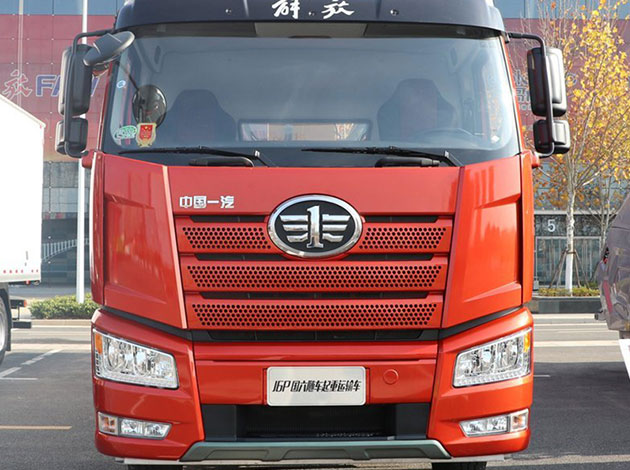 FAW Jiefang New J6P 360 HP 8X4 Truck Mounted Crane