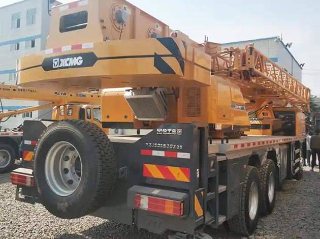 Truck Cranes For Sale