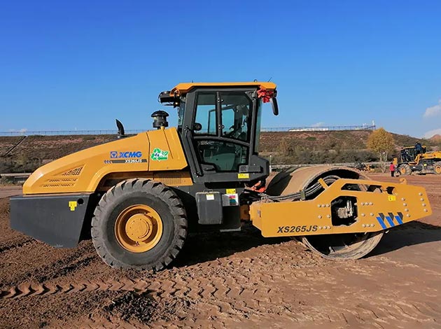 XCMG XS223 Road Roller
