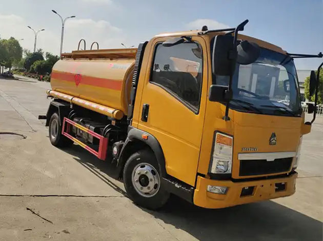 5 Ton Oil Refueling Truck