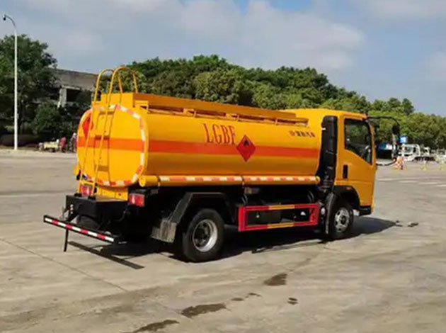 5 Ton Oil Refueling Truck