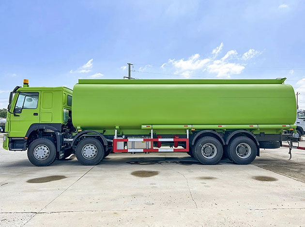 Howo 8x4 30000 Liters Fuel Tanker