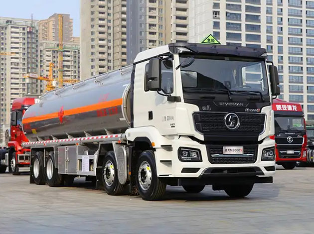 Shacman 30000liter Fuel Oil Tank Transport Truck For Sale